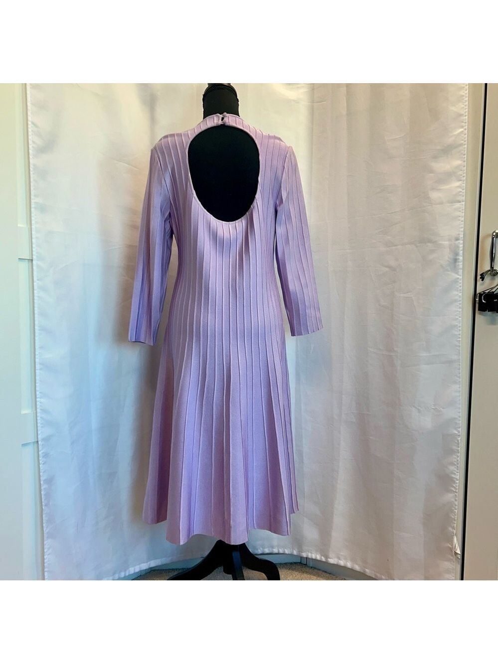 St. John Ottoman ribbed open back knit fit & flare midi dress lilac purple NWT - Picture 8 of 16